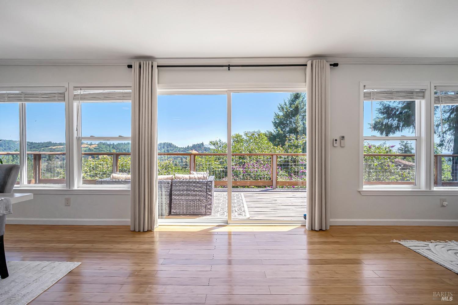 9369 Champs De Elysees