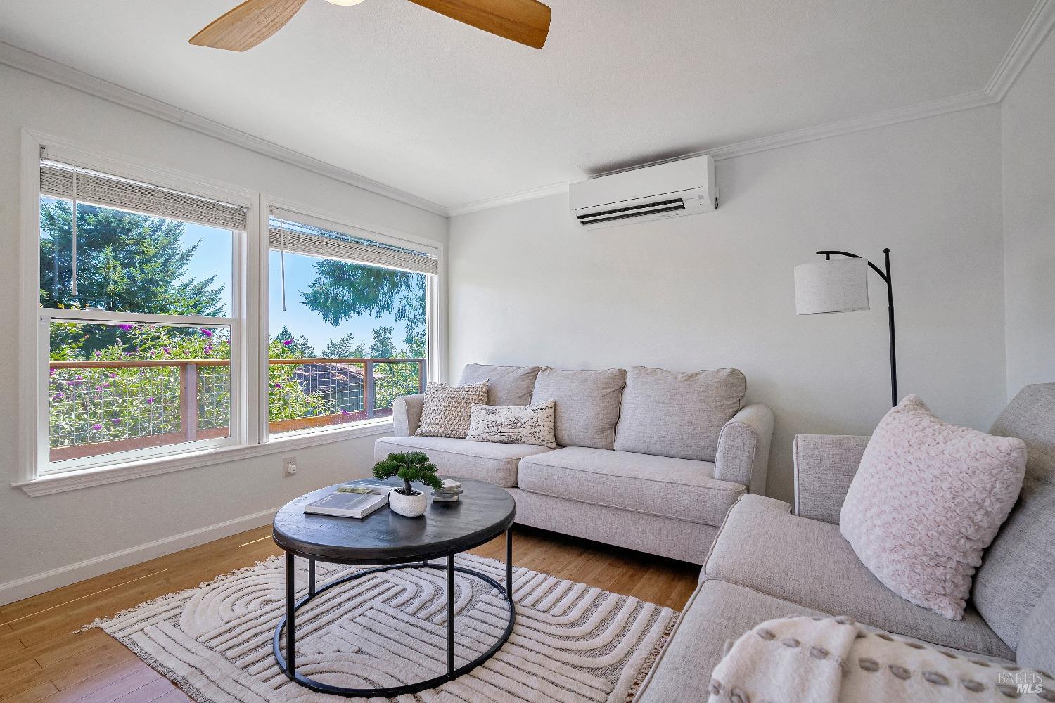 9369 Champs De Elysees