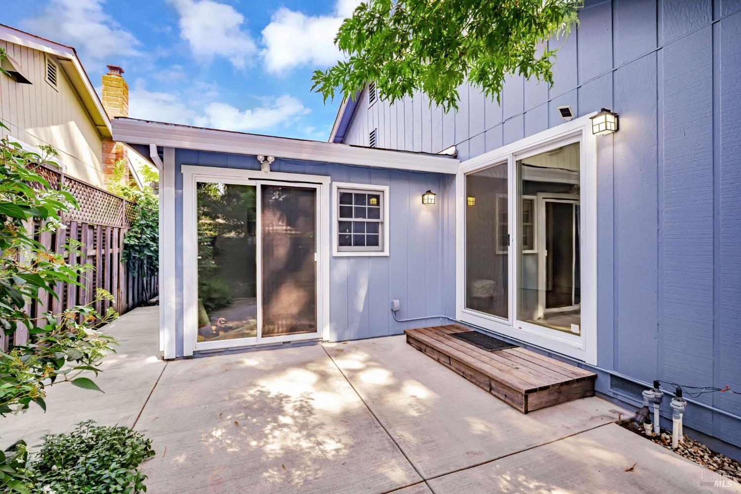 1748 Arroyo Sierra Ave