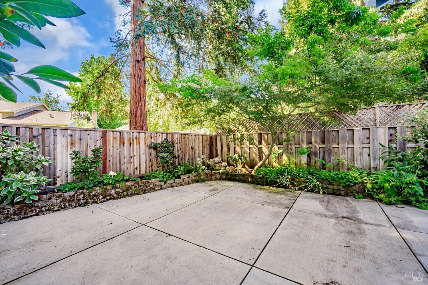 1748 Arroyo Sierra Ave