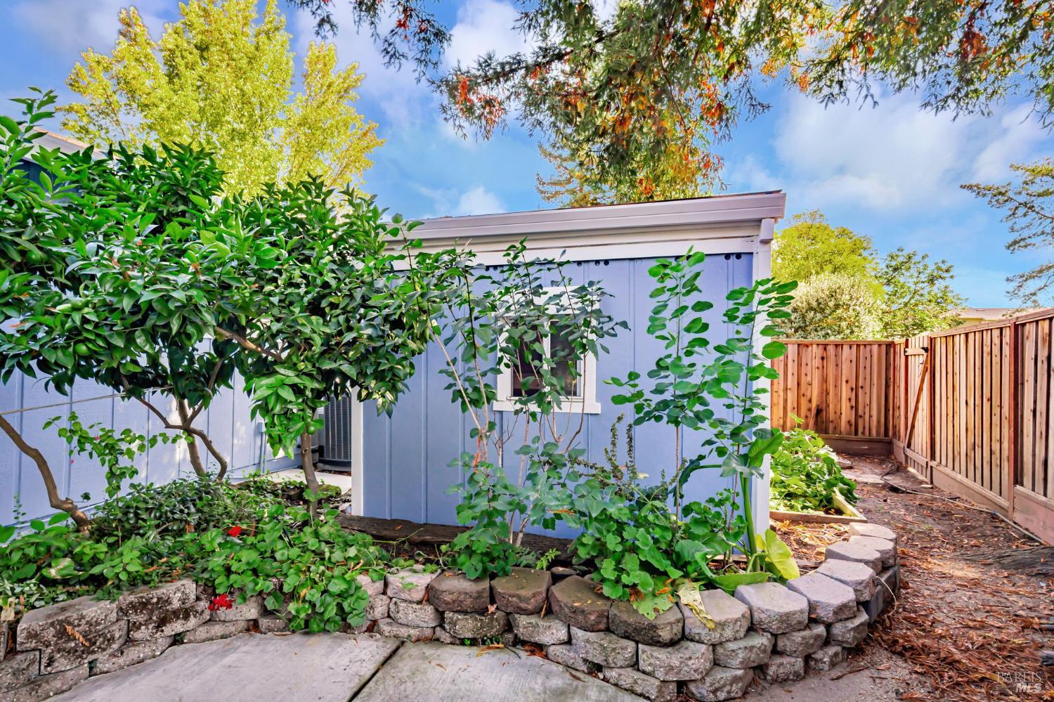 1748 Arroyo Sierra Ave