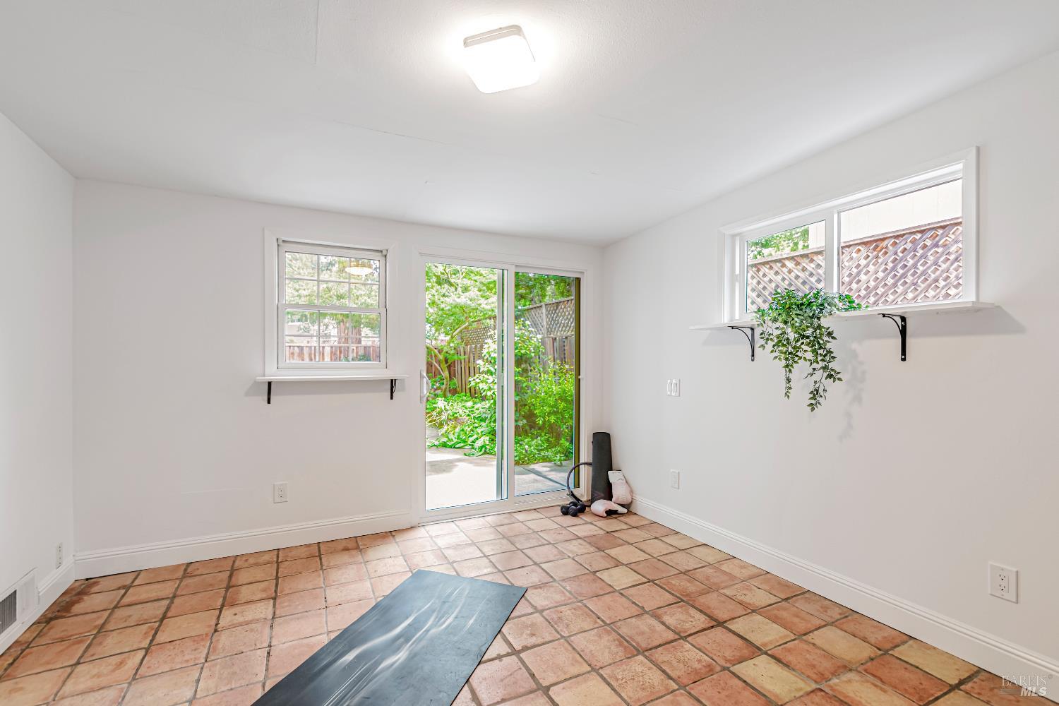 1748 Arroyo Sierra Ave