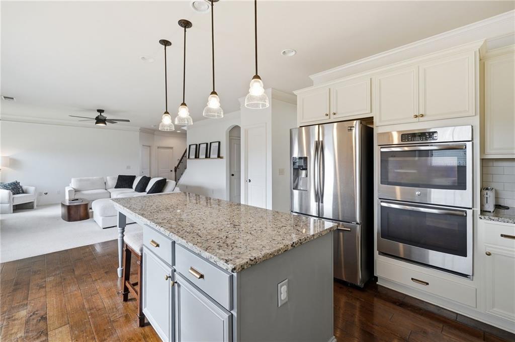 3815 Pleasant Woods Drive