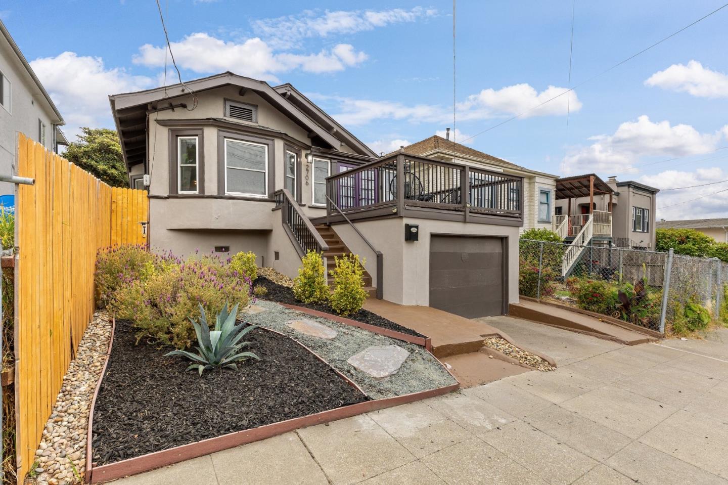 2706 11th AVE