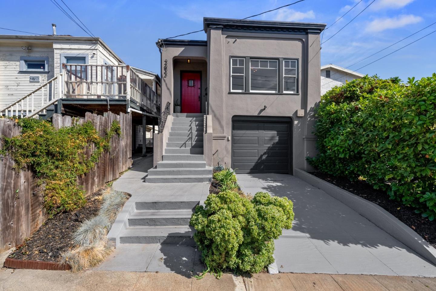 2632 11th AVE