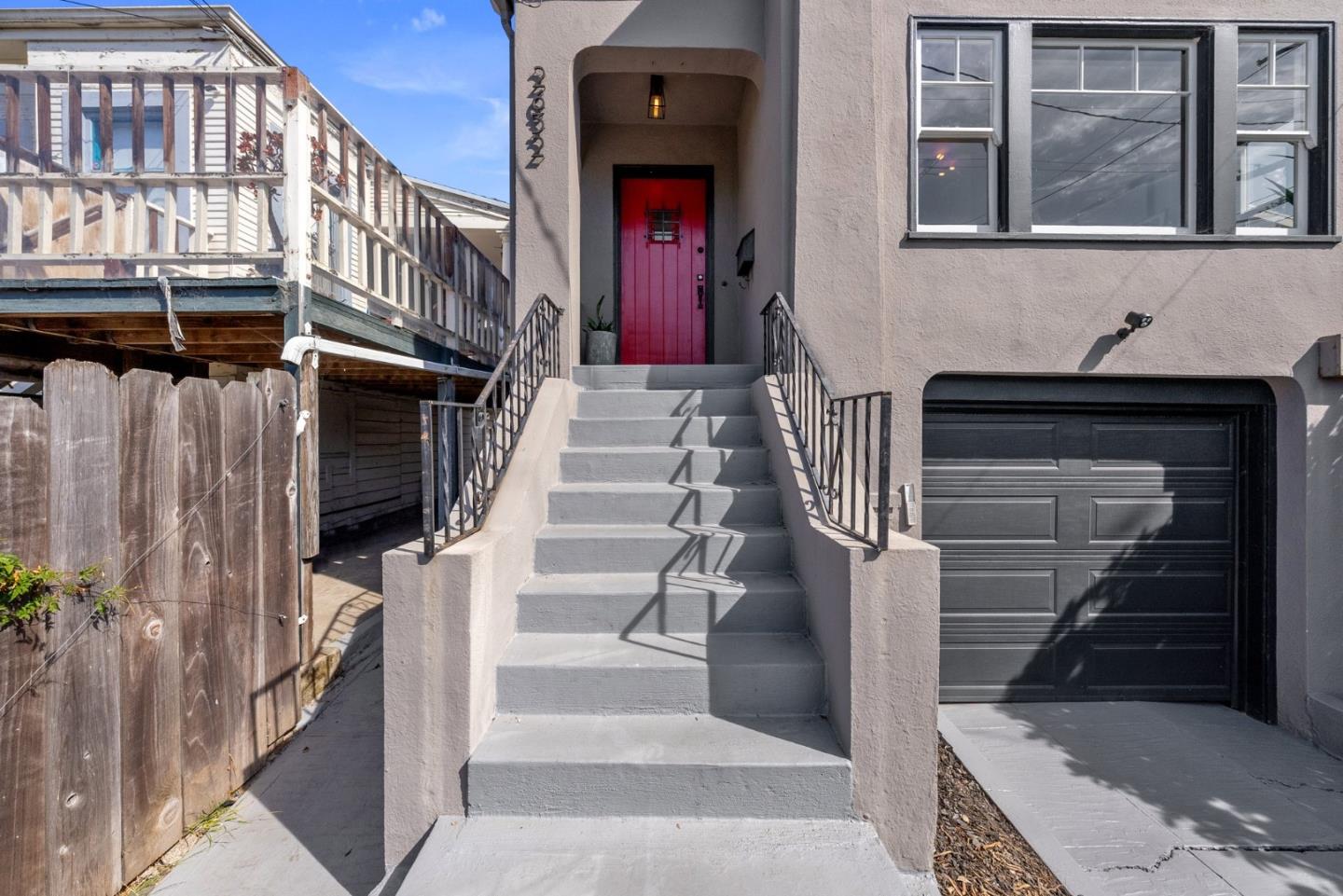 2632 11th AVE