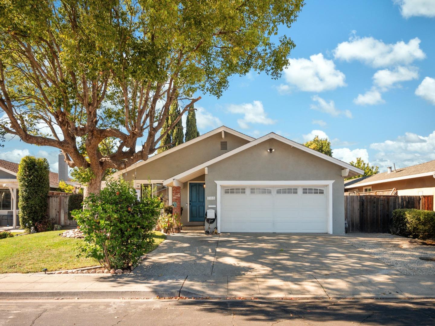 205 Evergreen WAY