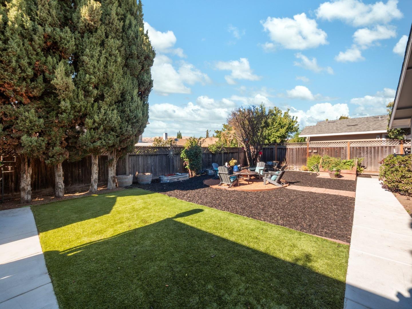 205 Evergreen WAY