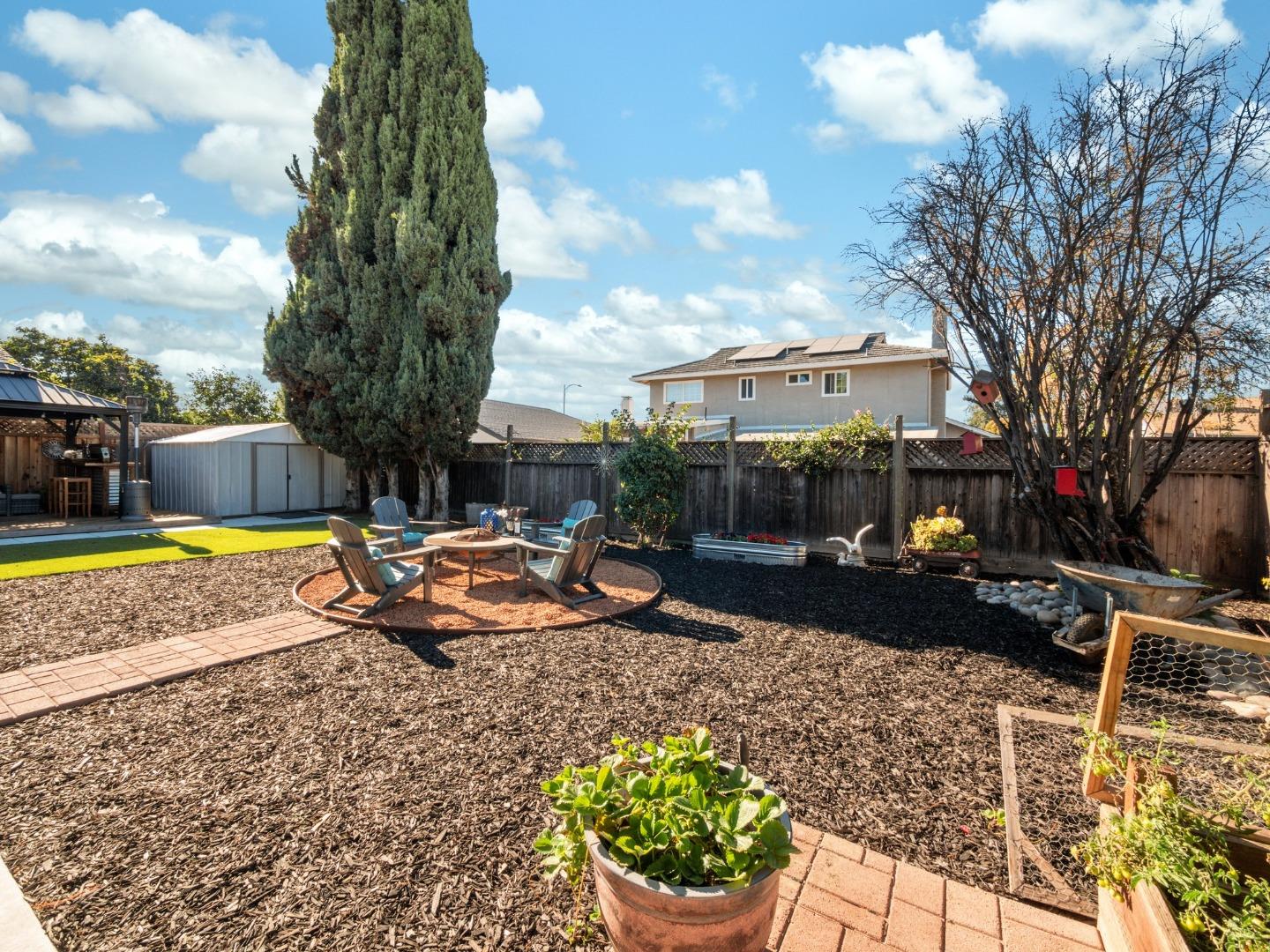 205 Evergreen WAY