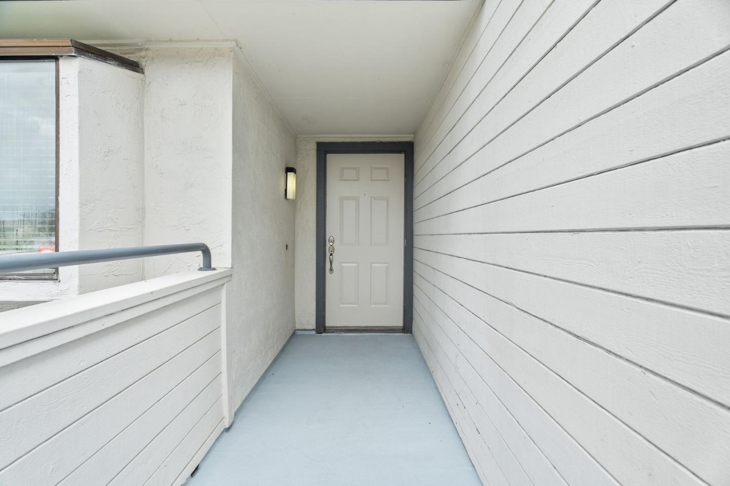 6474 Buena Vista DR B