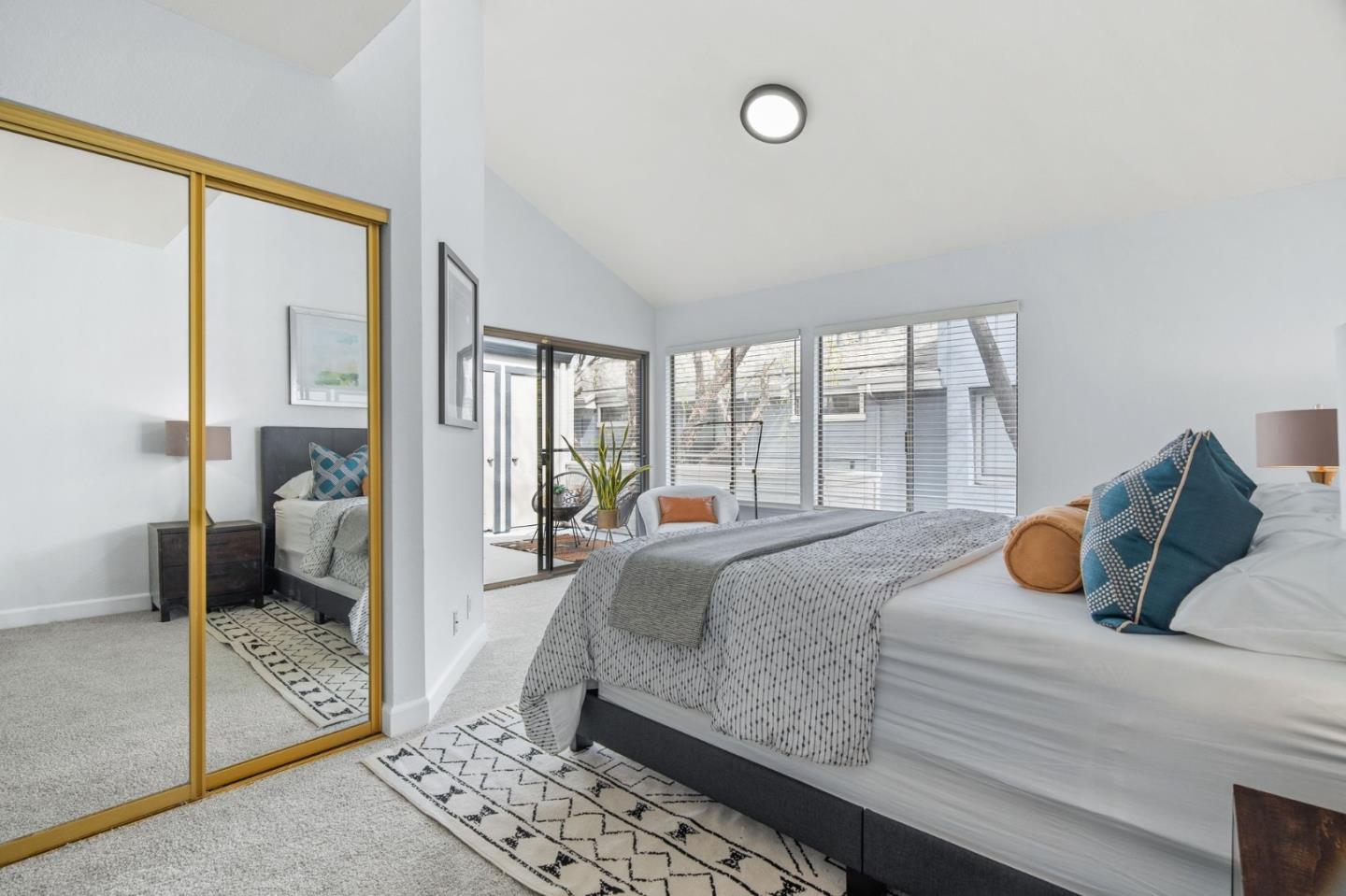 6474 Buena Vista DR B