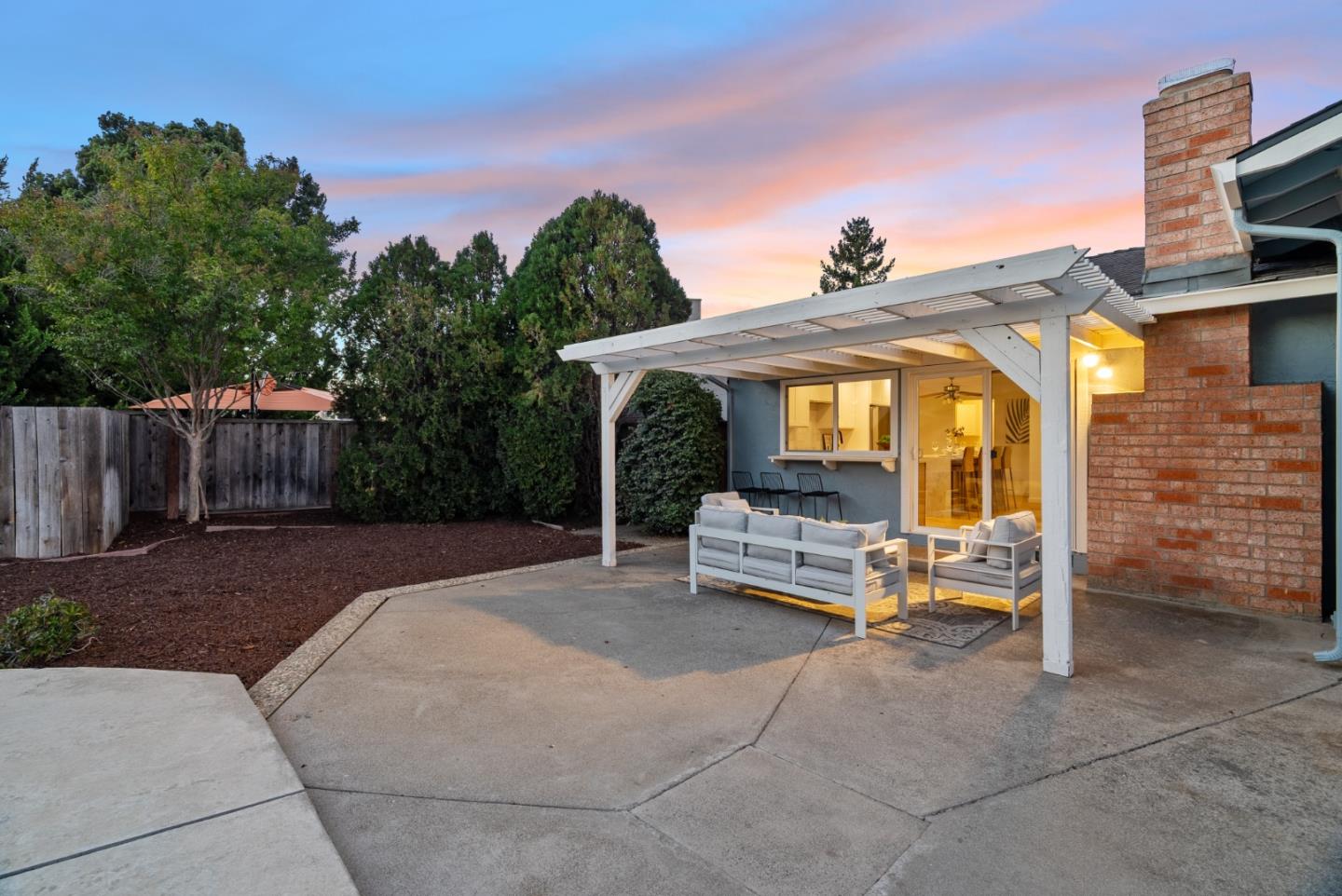 5963 Larabee Court
