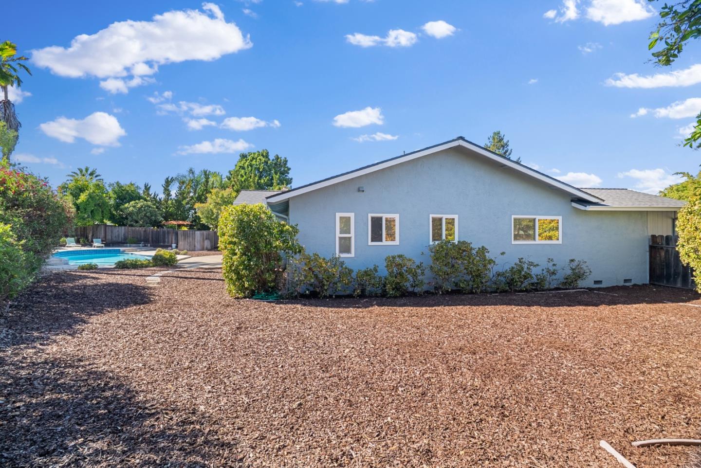 5963 Larabee Court