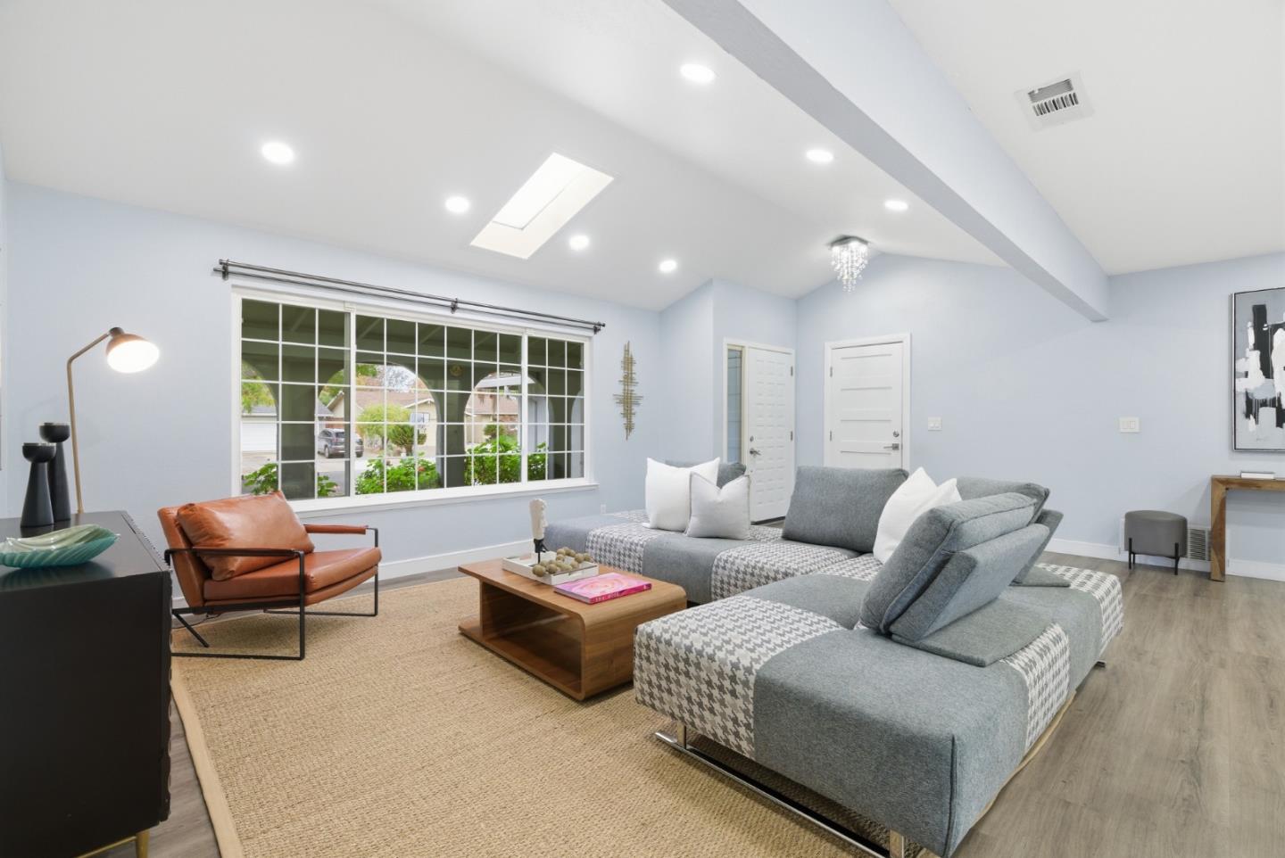 326 Springpark Circle