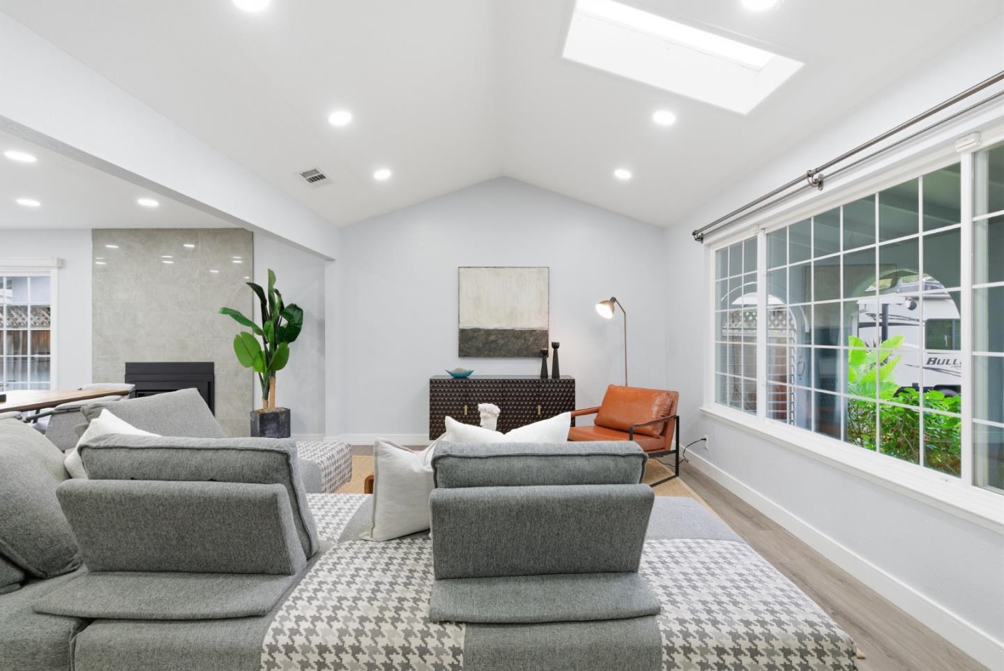 326 Springpark Circle