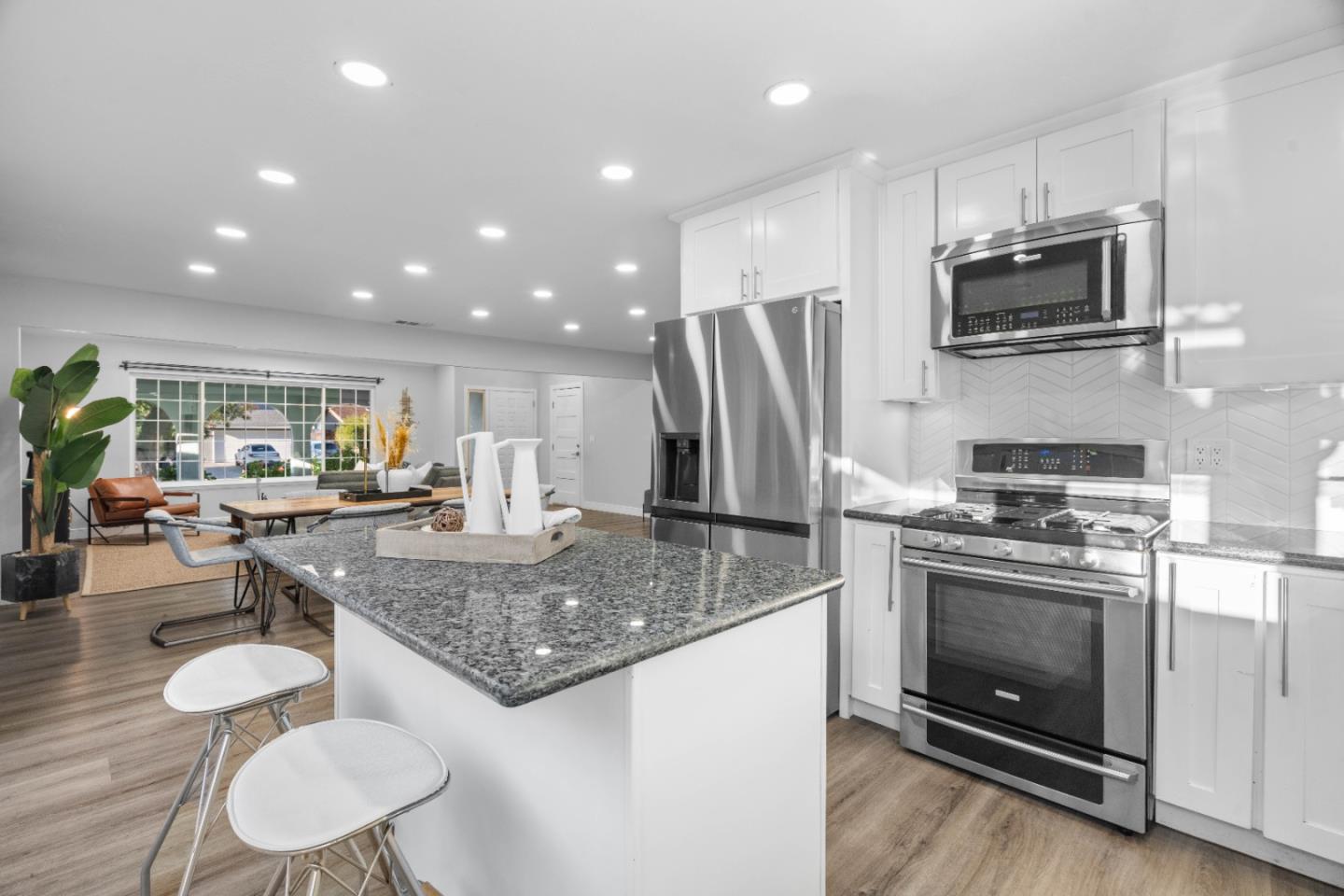 326 Springpark Circle