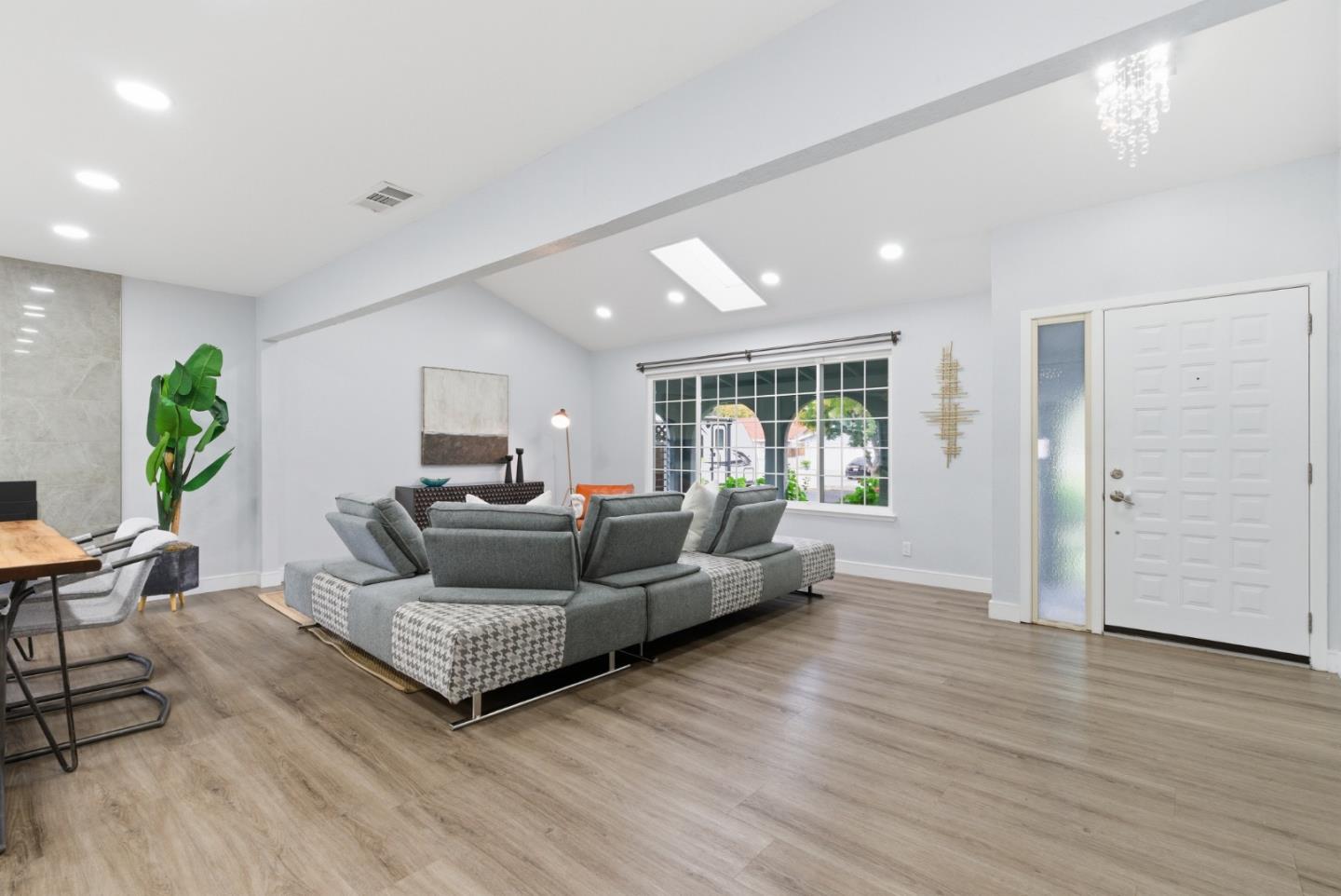 326 Springpark Circle