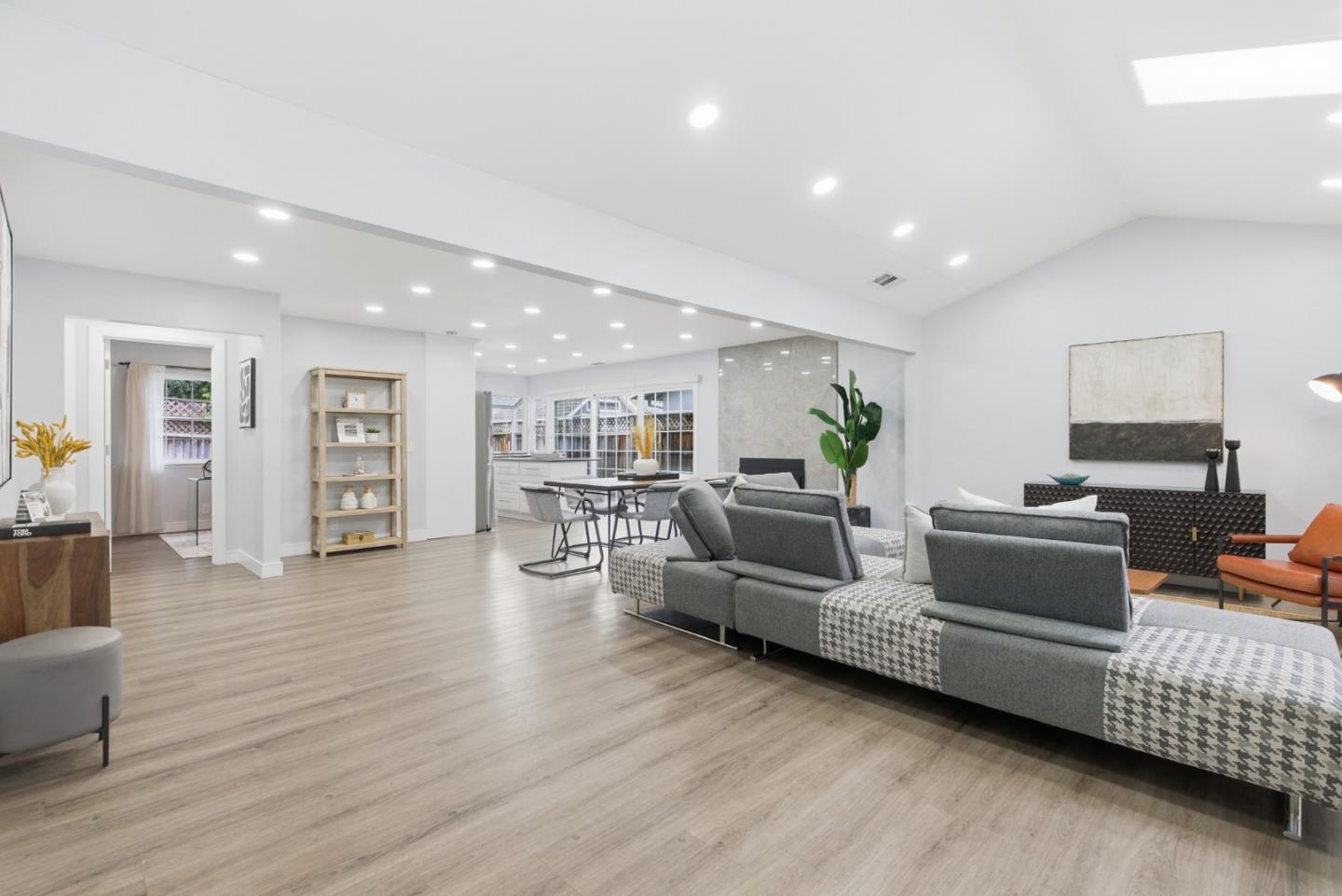 326 Springpark Circle