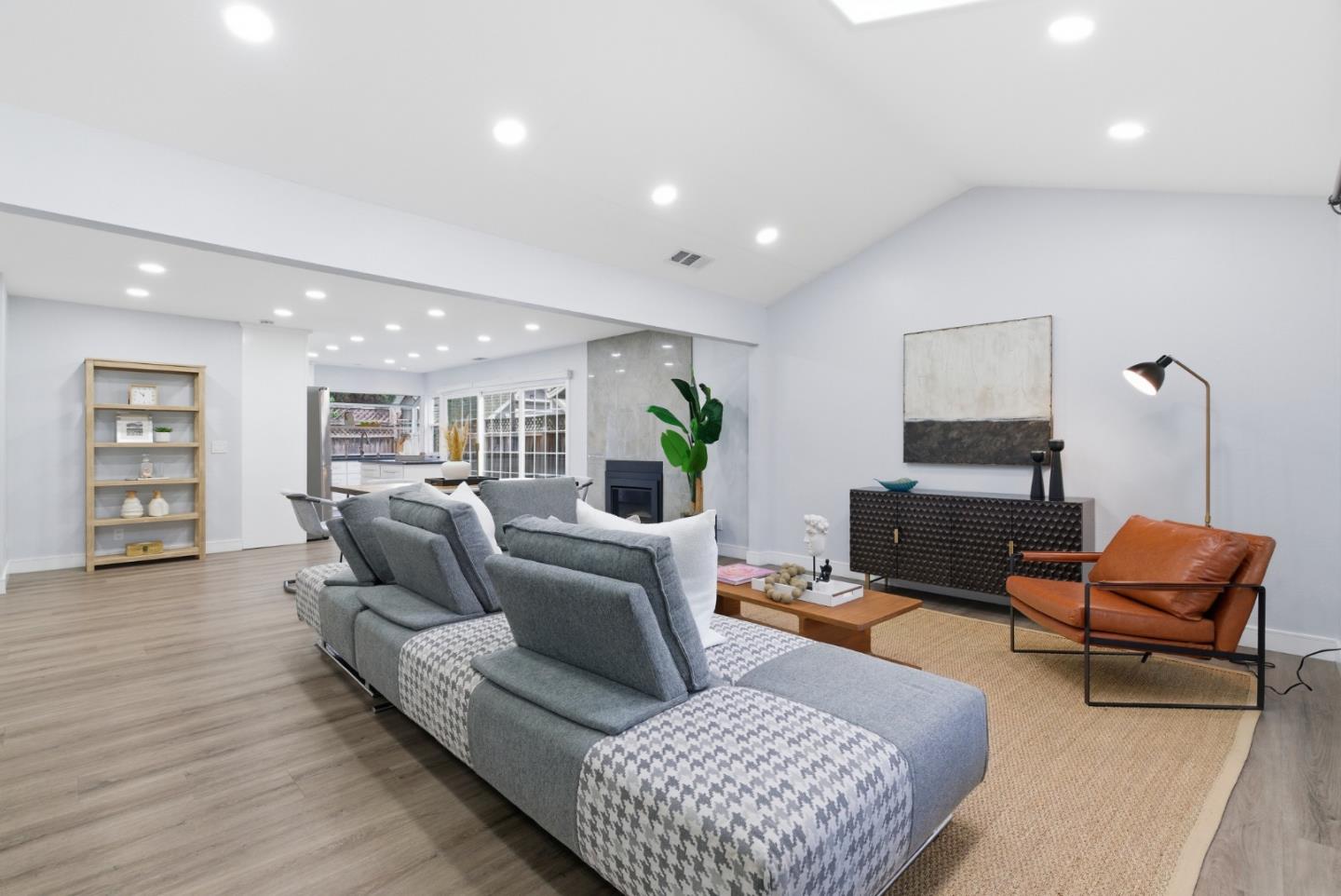 326 Springpark Circle