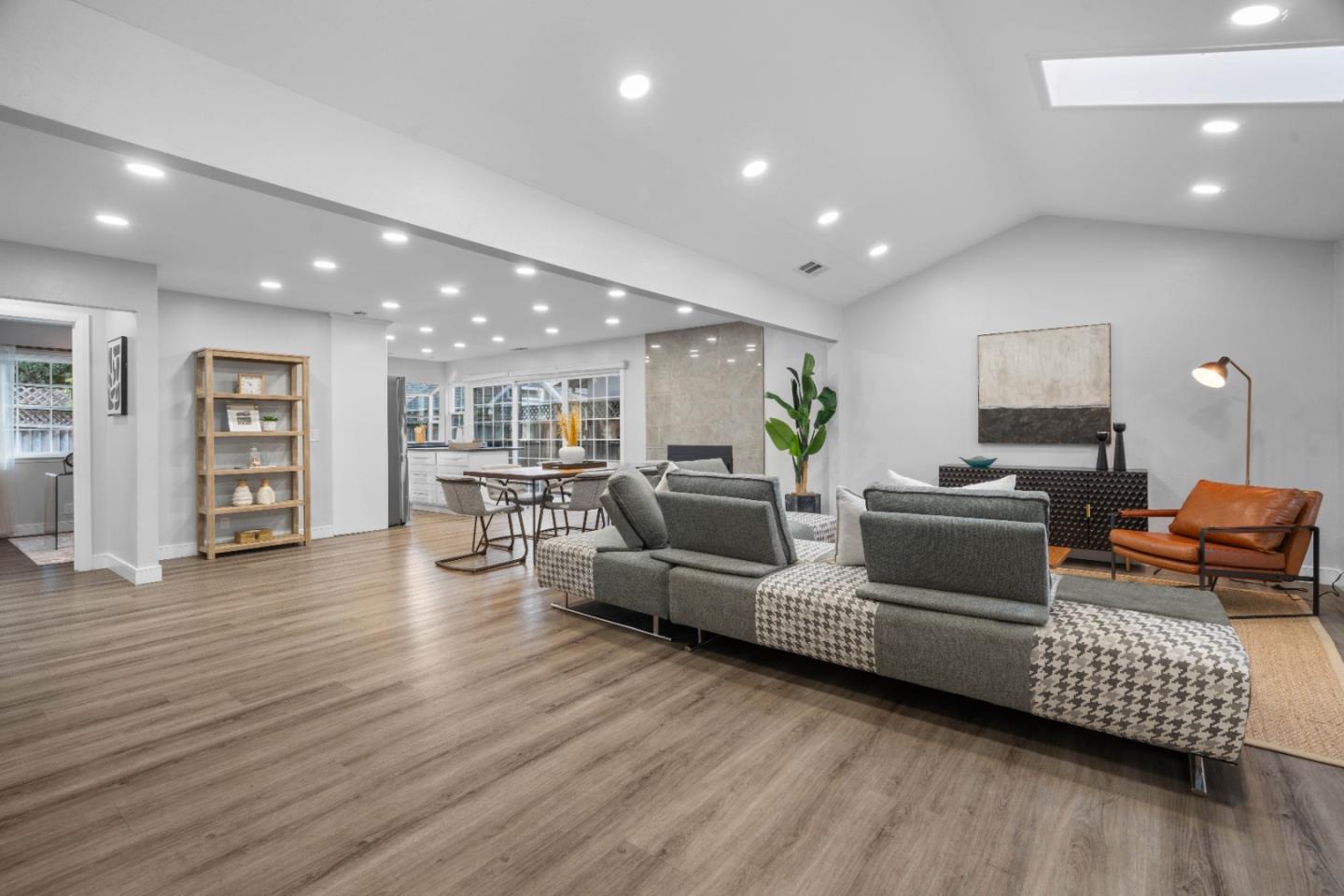 326 Springpark Circle