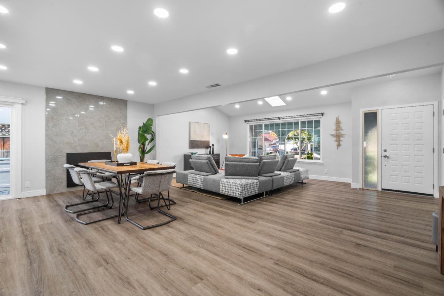 326 Springpark Circle