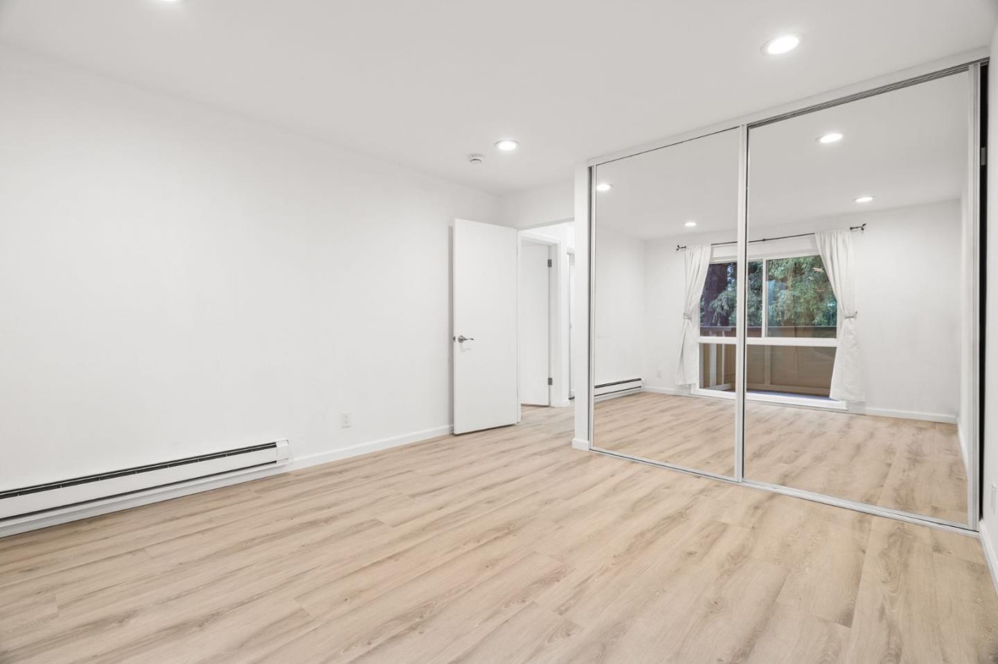 1033 Crestview Drive 207