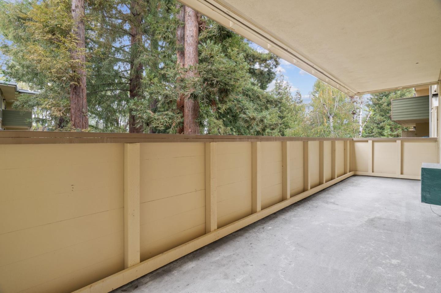 1033 Crestview Drive 207