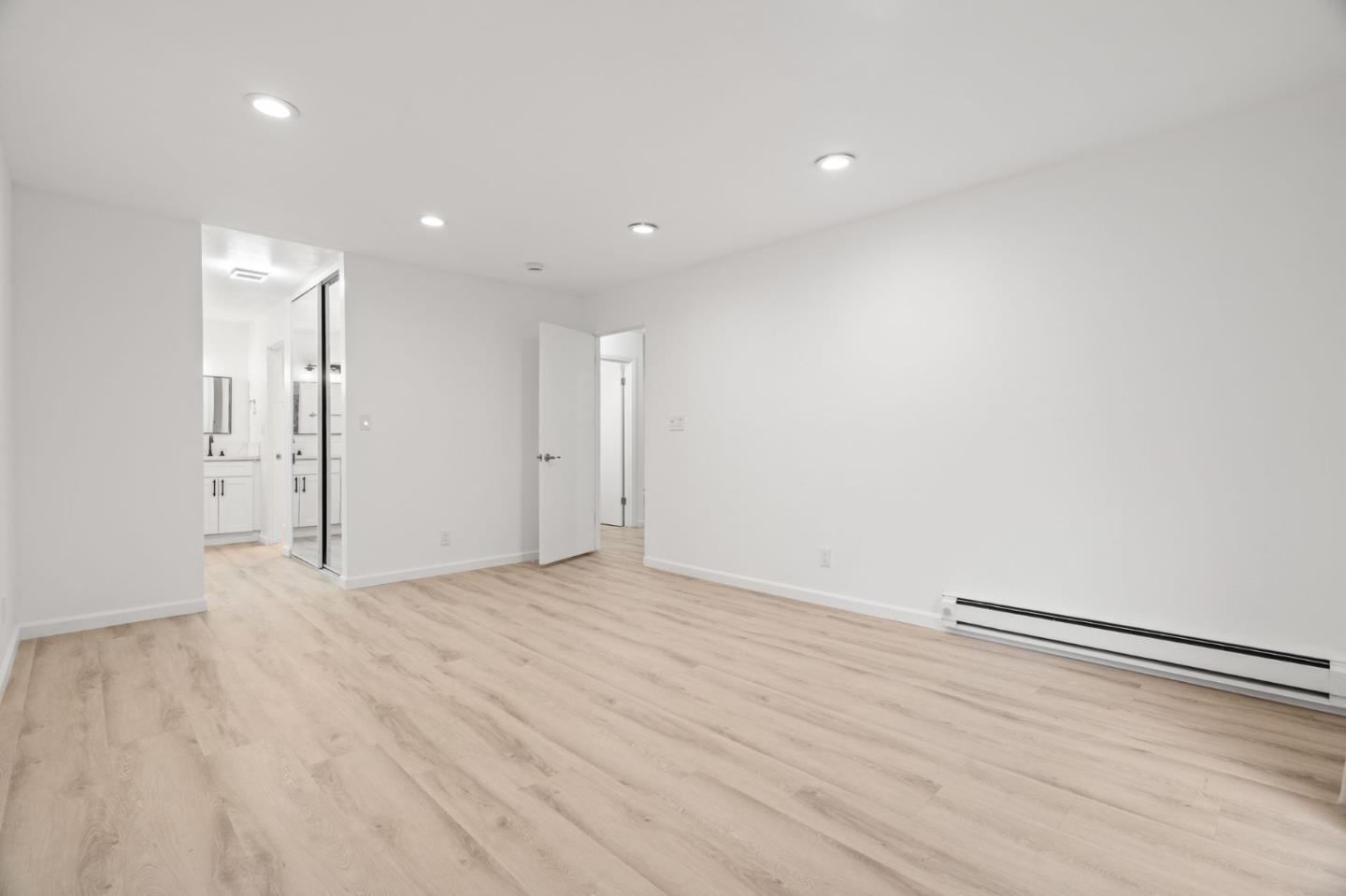 1033 Crestview Drive 207