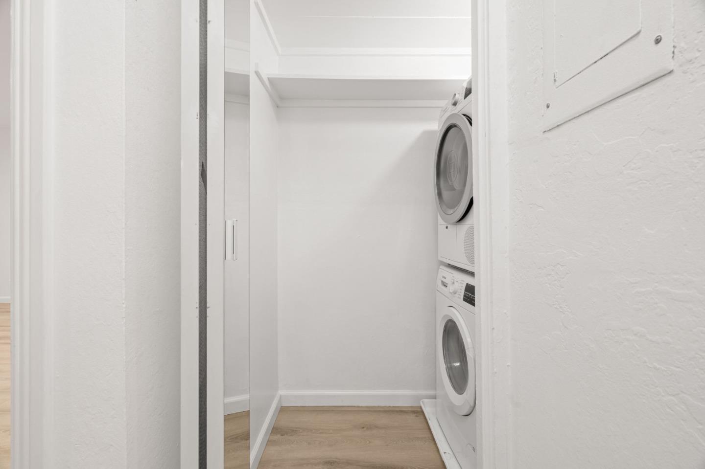 1033 Crestview Drive 207