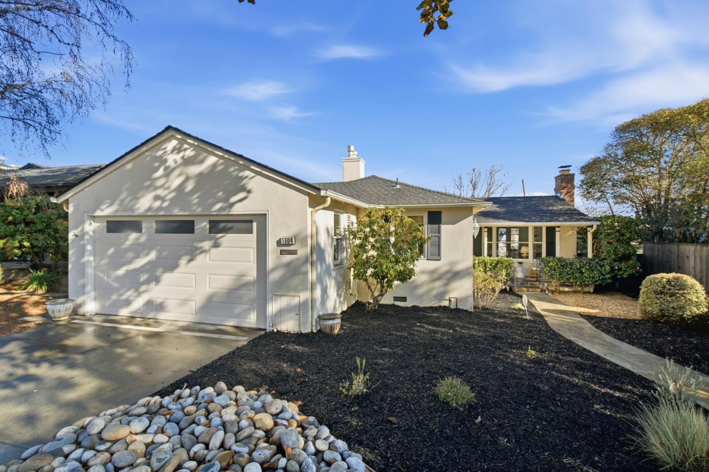 1604 Coronado Way