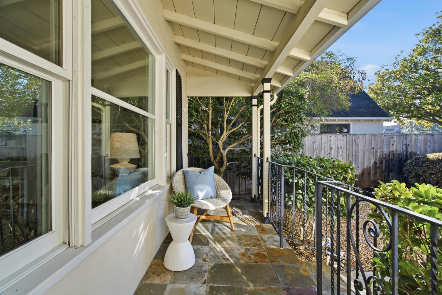 1604 Coronado Way