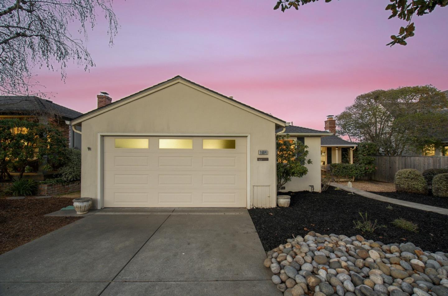 1604 Coronado Way