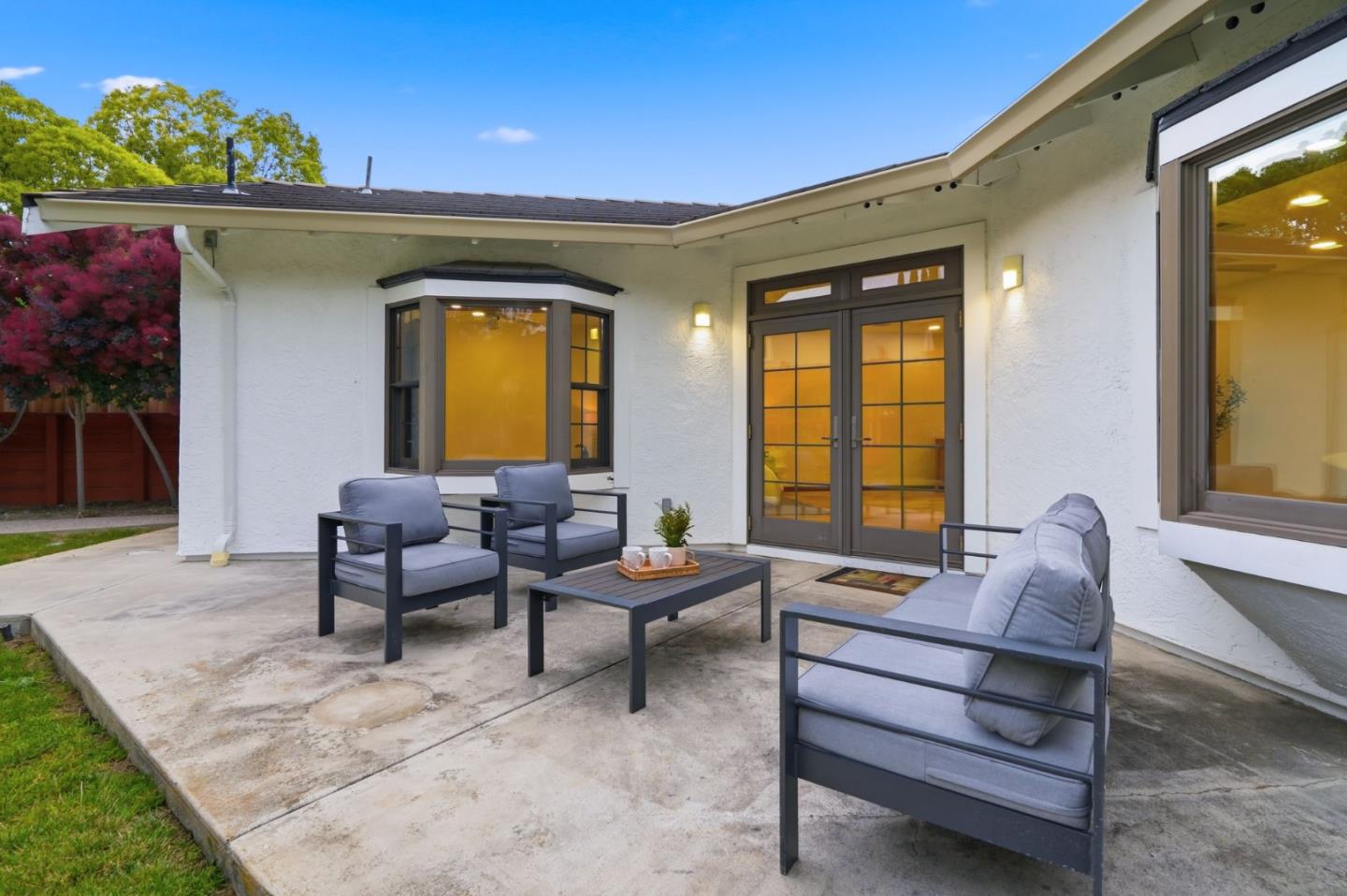 1120 Valley Quail Circle