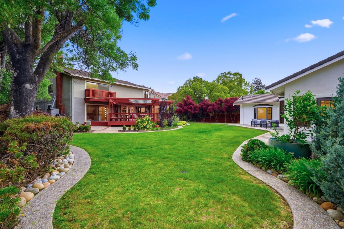 1120 Valley Quail Circle