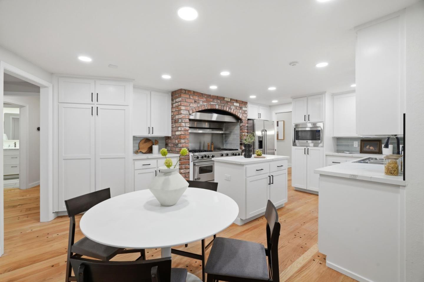 1120 Valley Quail Circle
