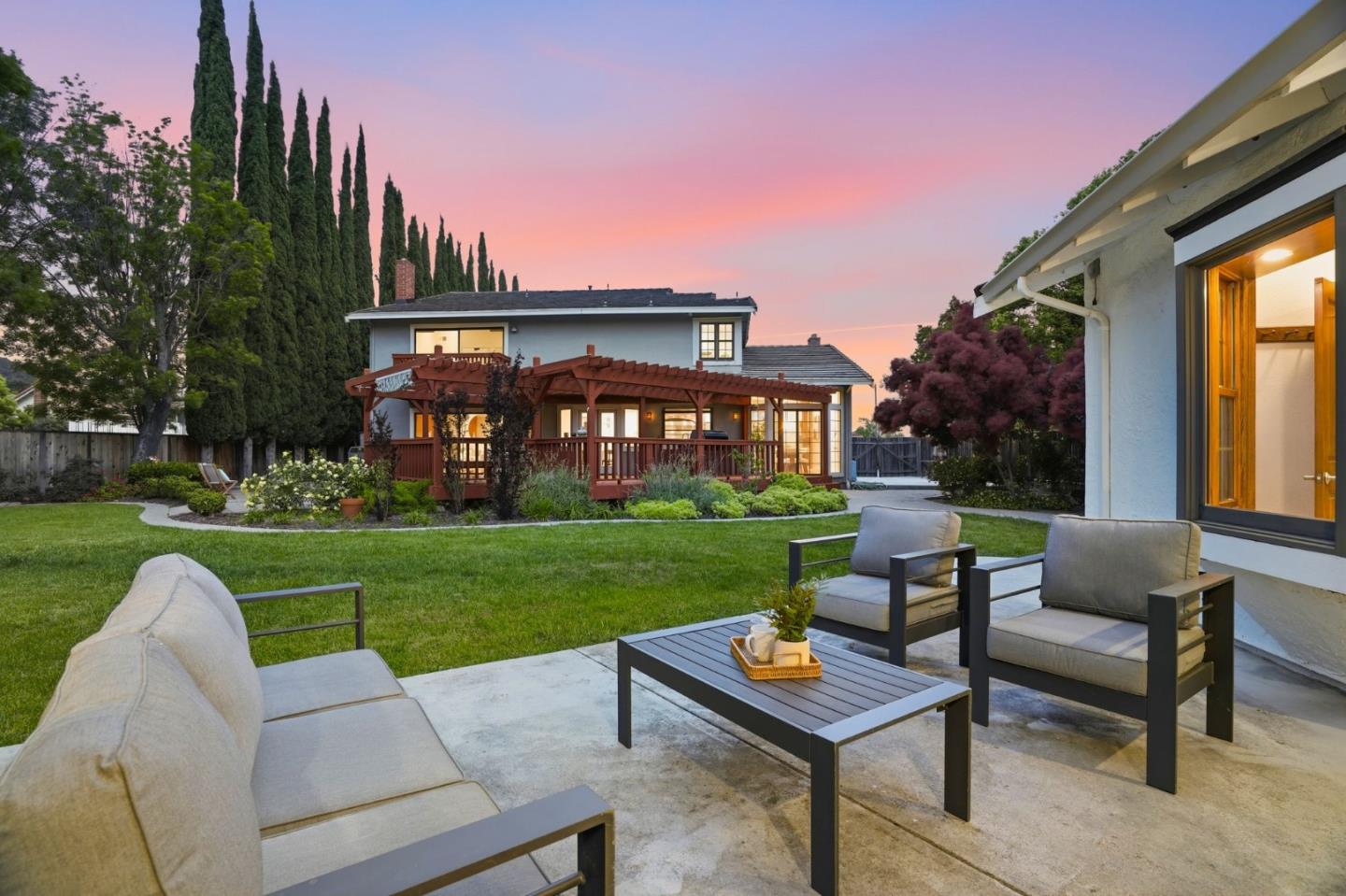 1120 Valley Quail Circle