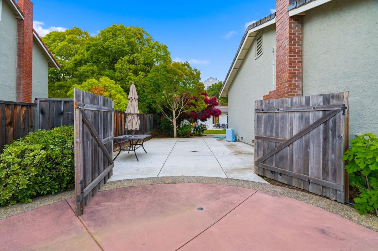1120 Valley Quail Circle