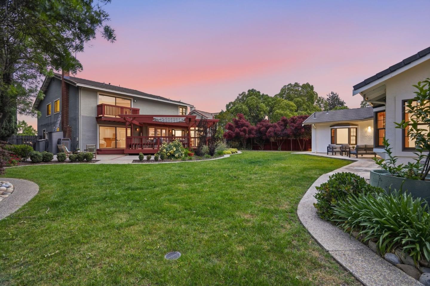 1120 Valley Quail Circle