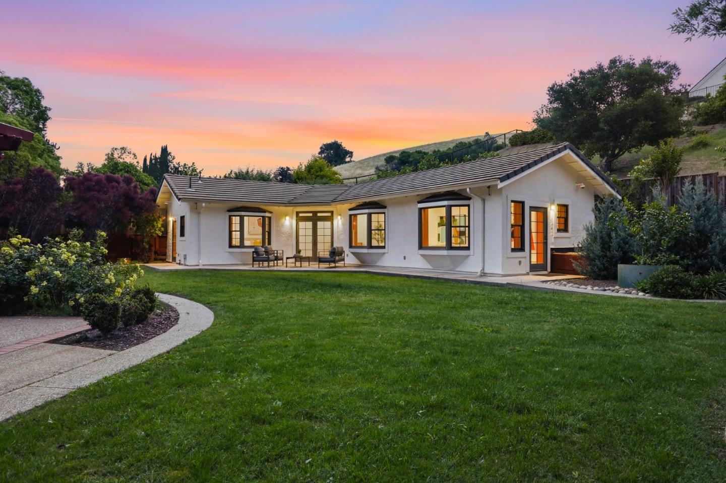 1120 Valley Quail Circle