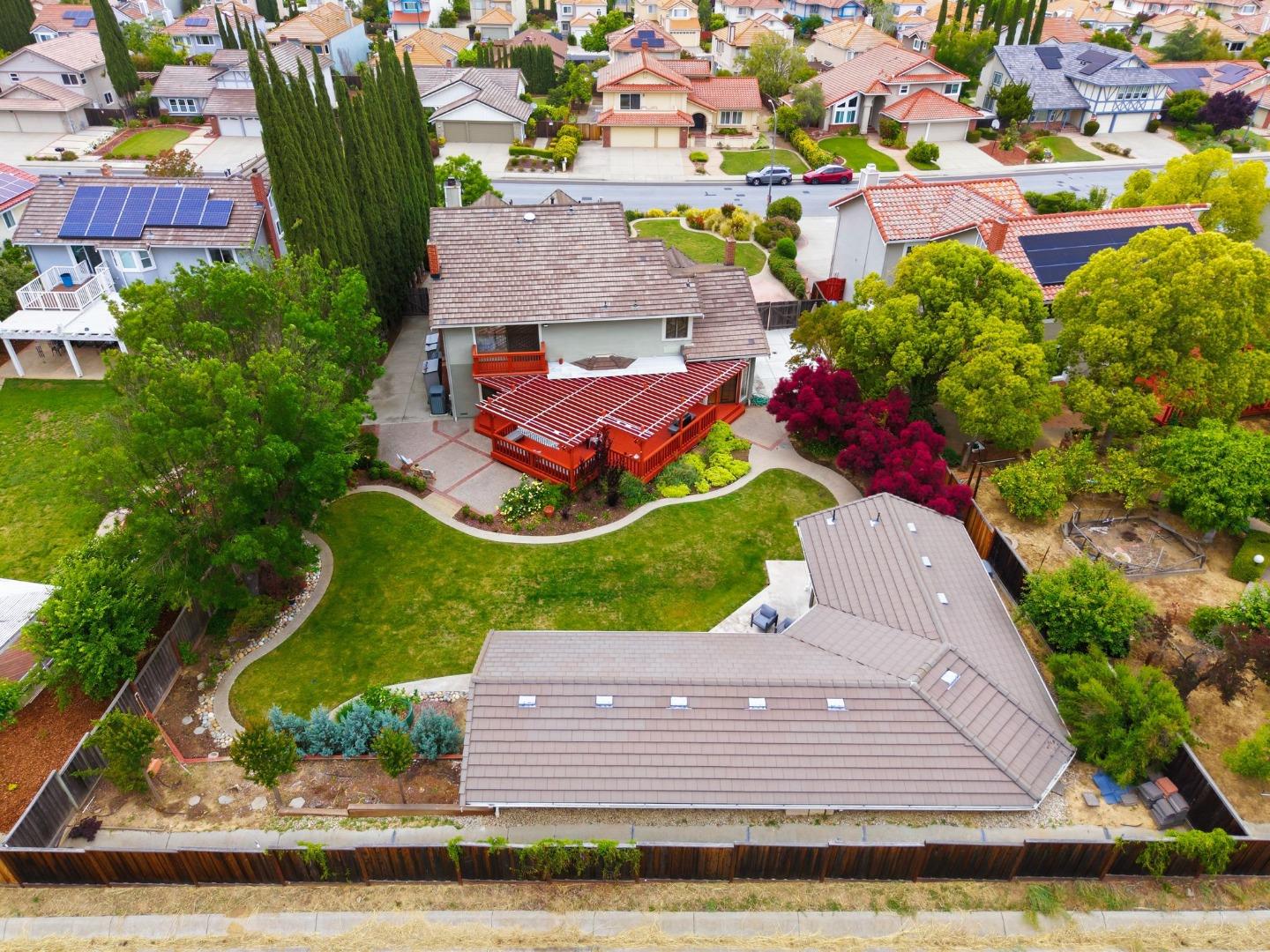 1120 Valley Quail Circle