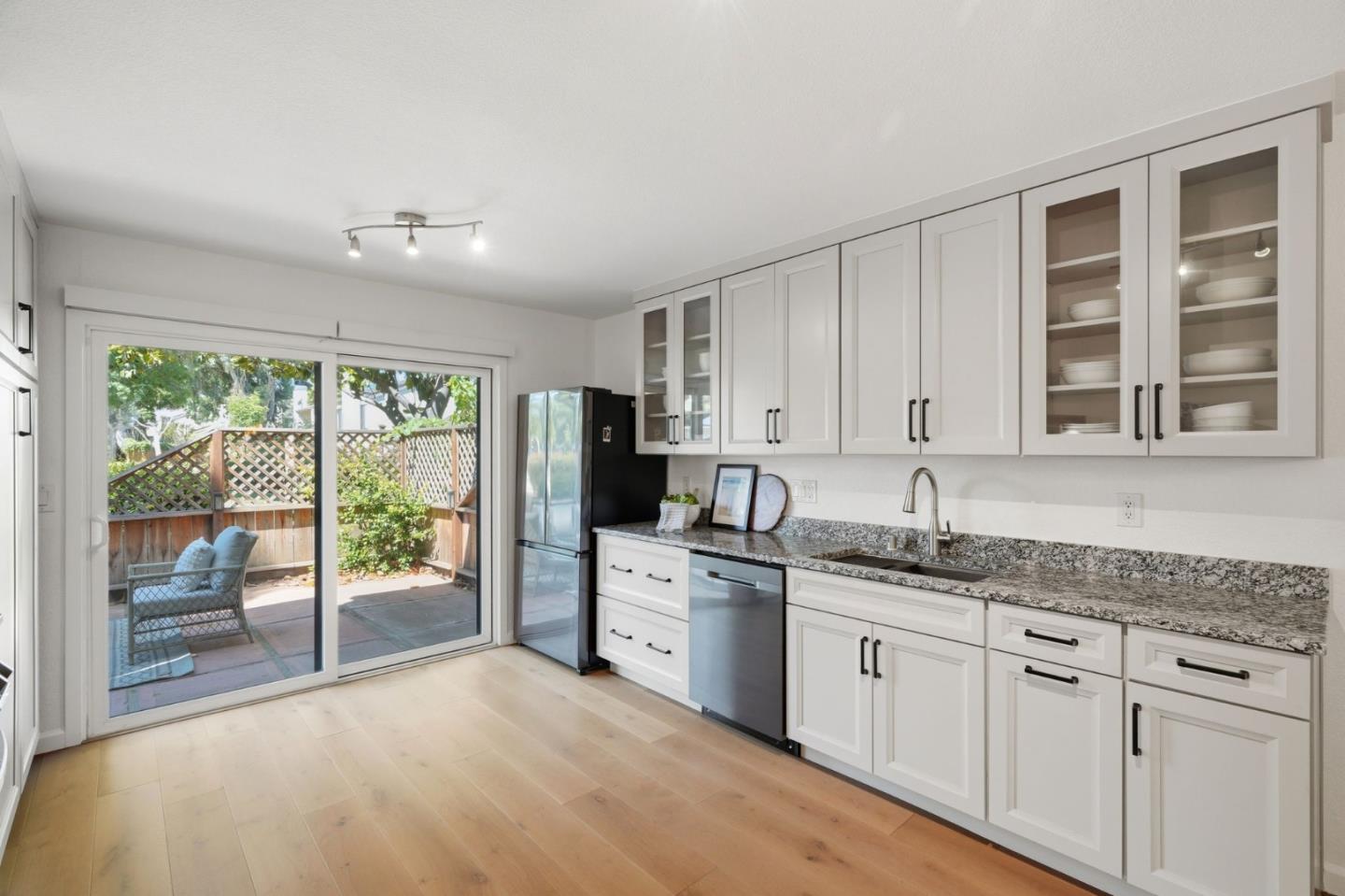 6564 Boston Post CT