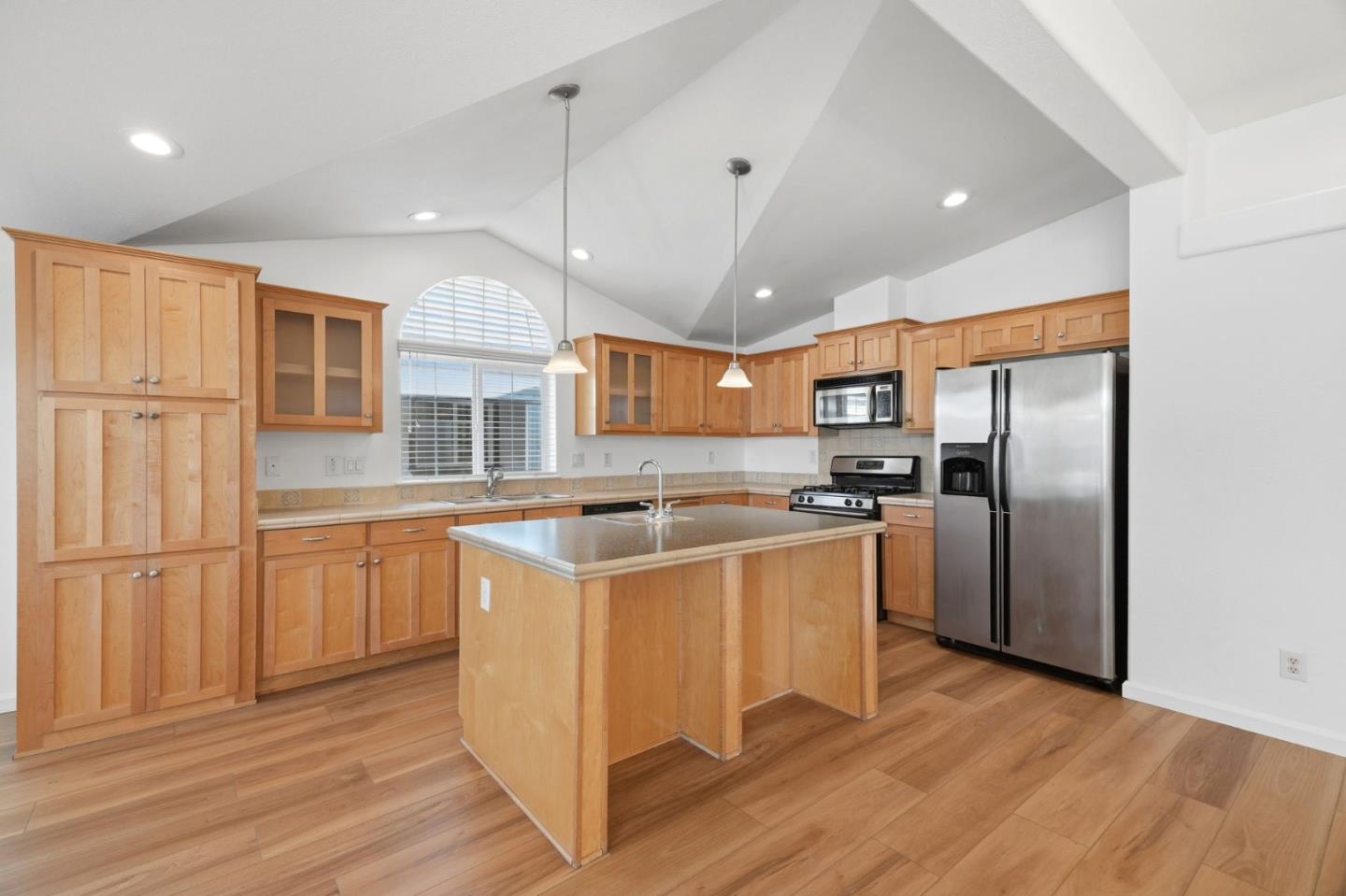 1085 Tasman DR 234