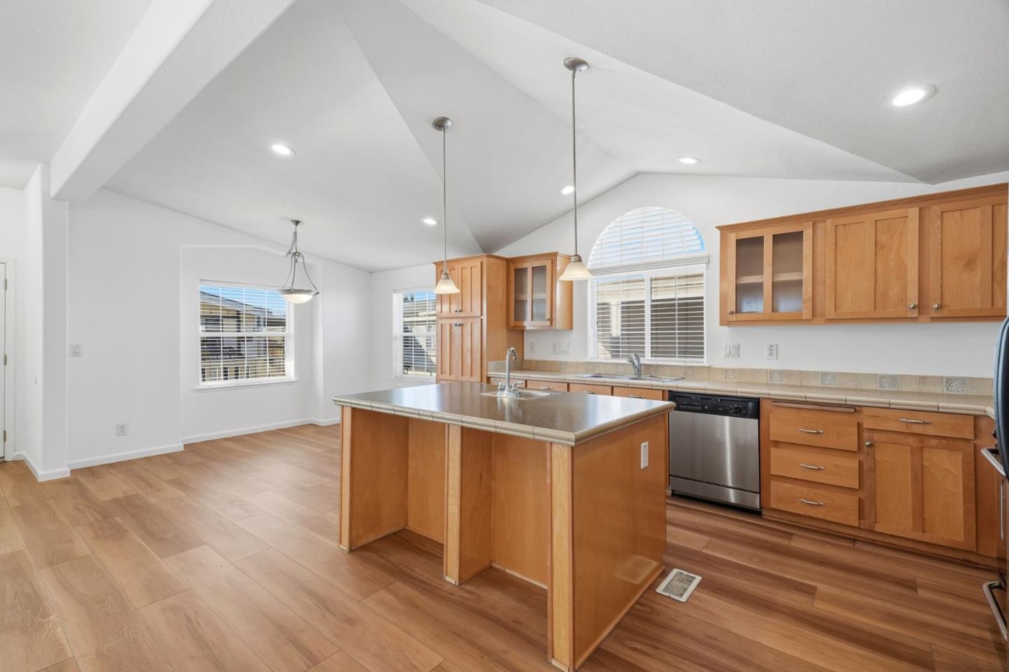 1085 Tasman DR 234