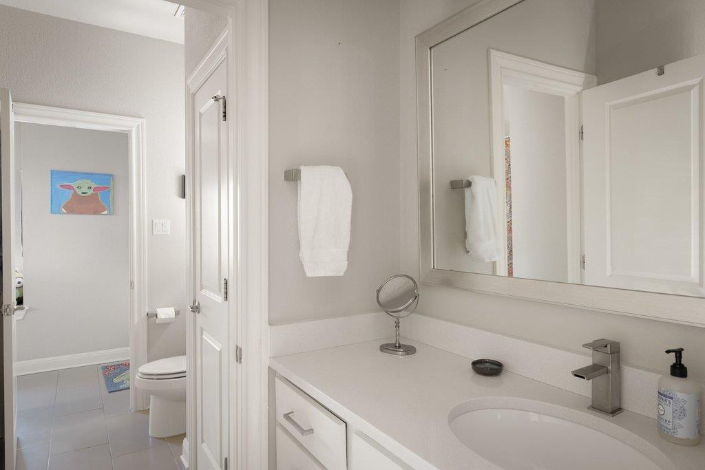 2 Prestonwood CV