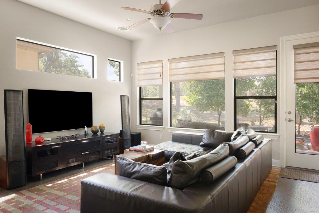 2 Prestonwood CV