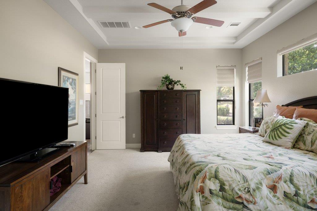 2 Prestonwood CV