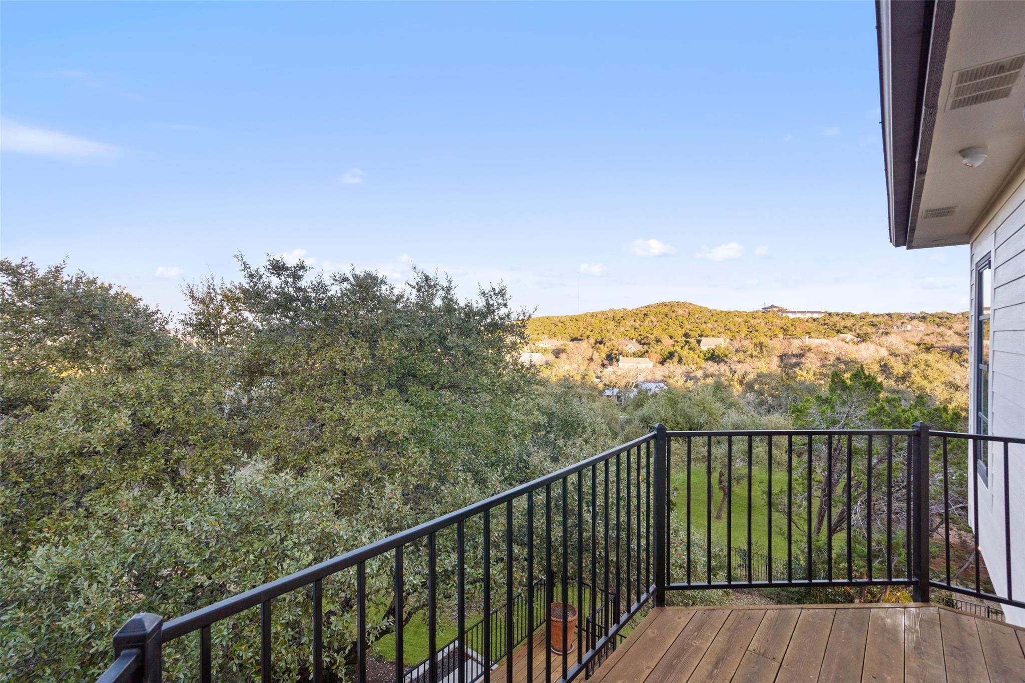 3 Coleridge LN