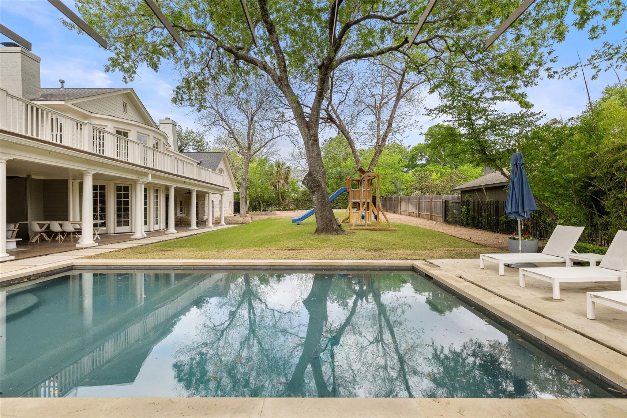 2308 Bridle PATH
