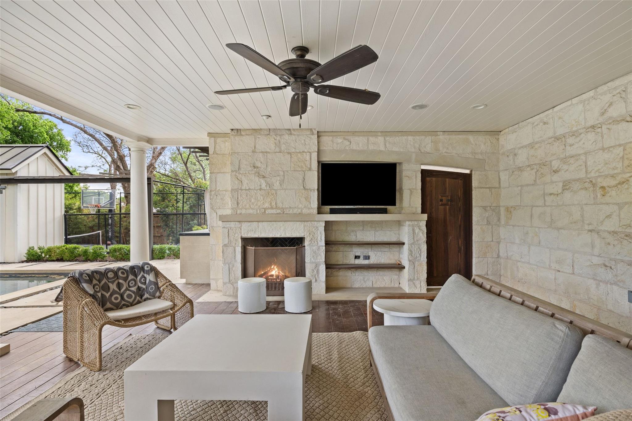 2308 Bridle PATH