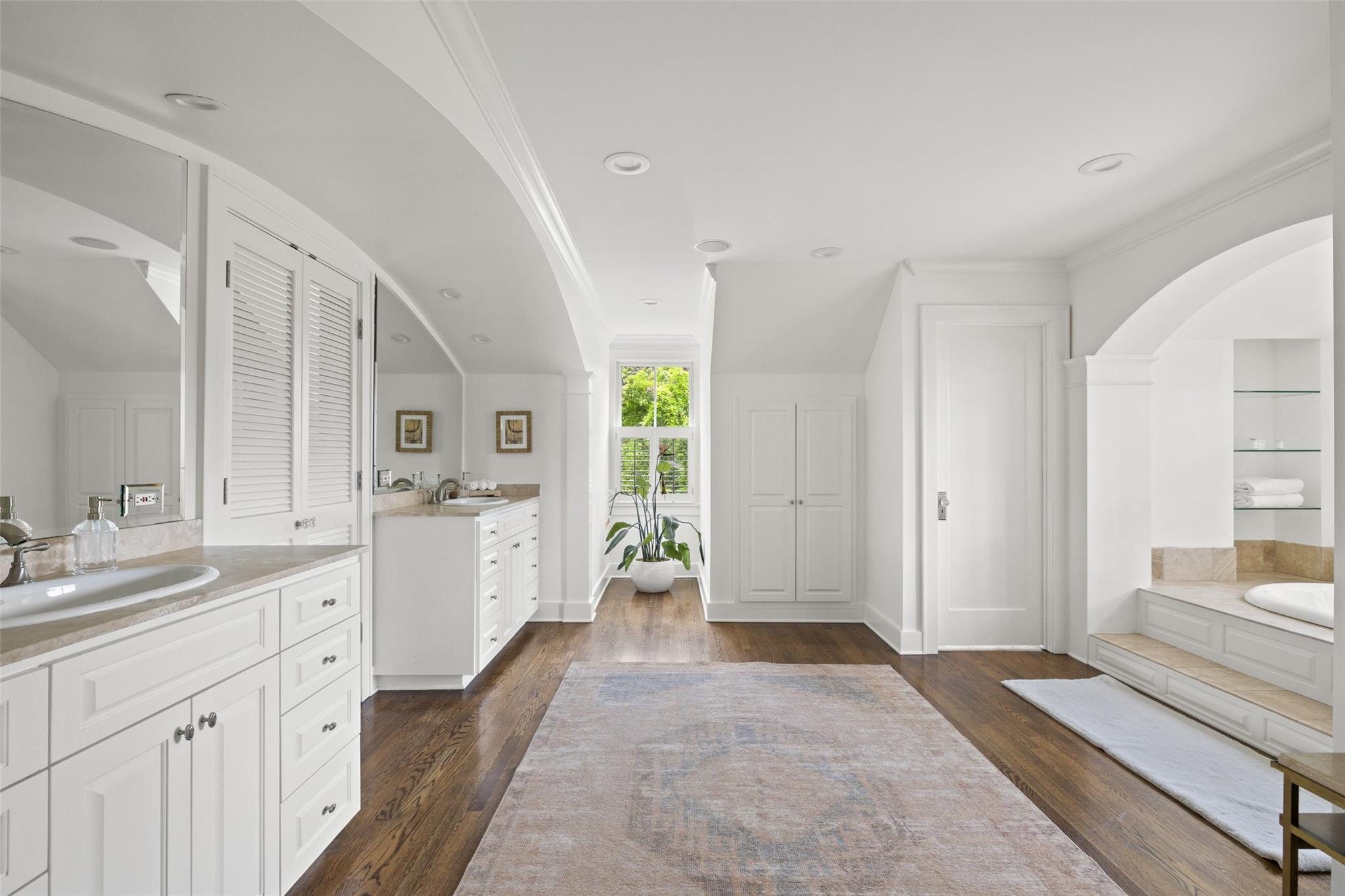 2308 Bridle PATH